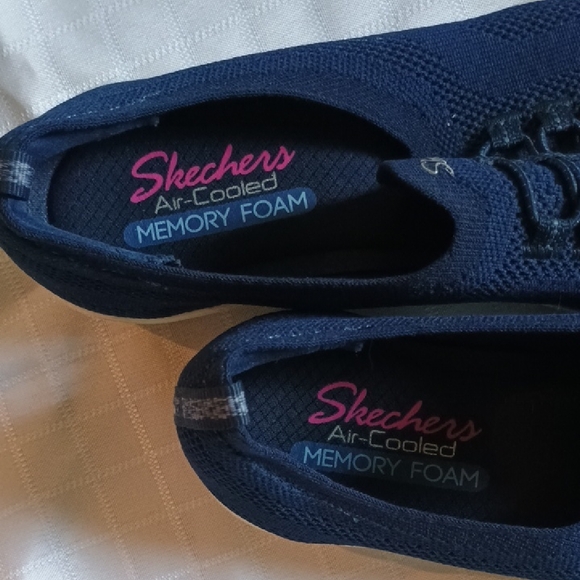 Skechers Women's Navy Air-Cooled Sneakers - Picture 1 of 8